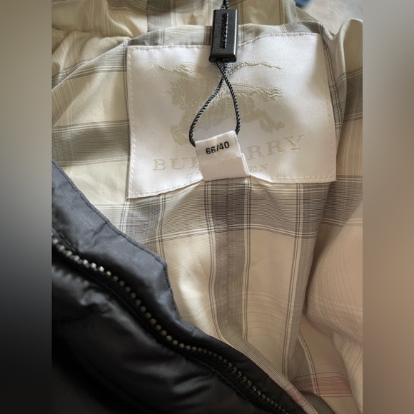 BURBERRY Hooded Down Snowsuit - Picture 5 of 5